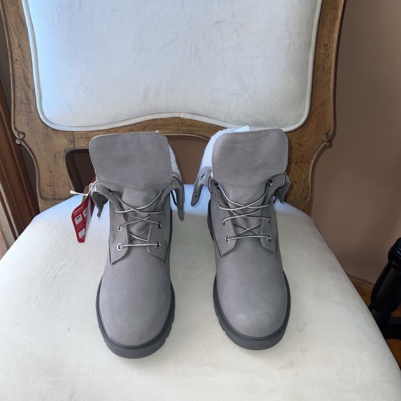 Timberland Suede Boots - Picture 4 of 17